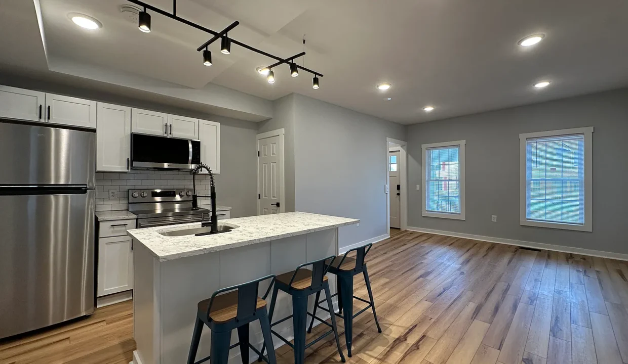 128 Caroline Ave Kitchen l Living Room