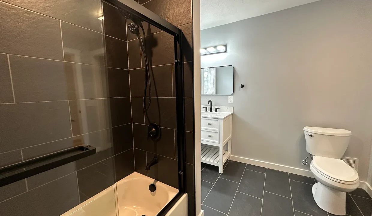 128 Caroline Ave Bathroom Upstairs
