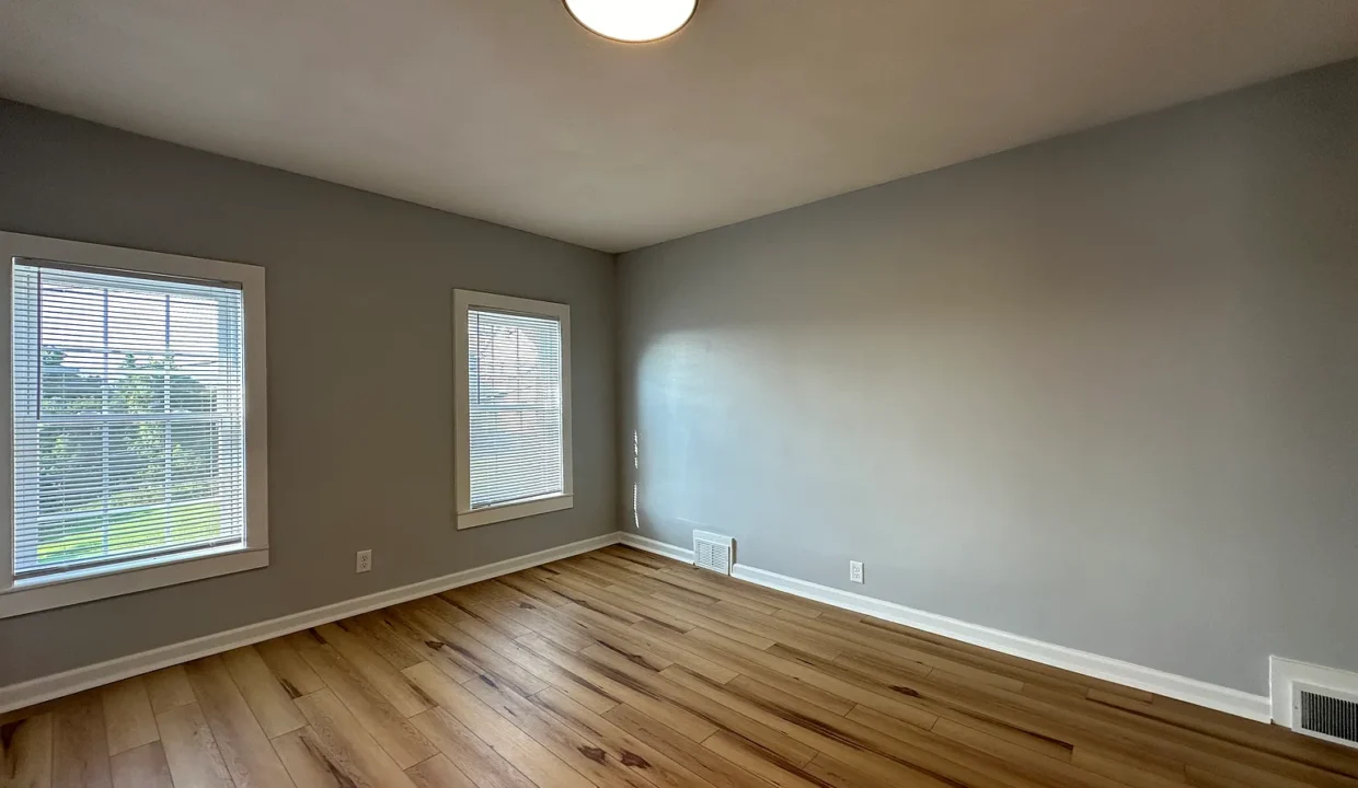 408 E Laurel St, APT 2 Bedroom 3