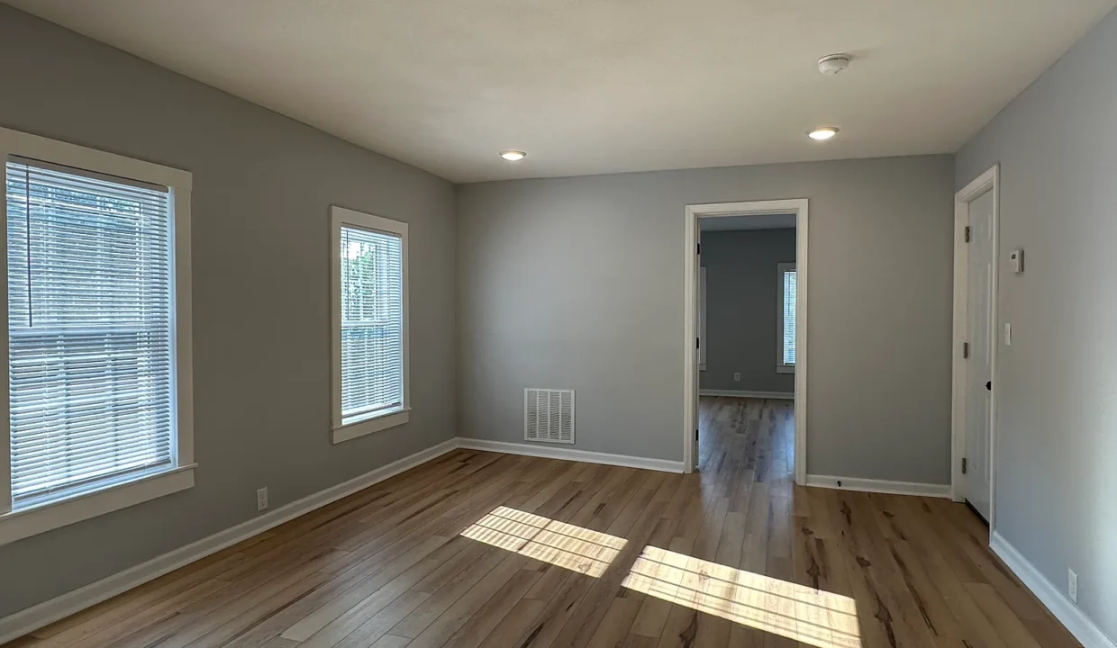 408 E Laurel St, APT 2 Room 1
