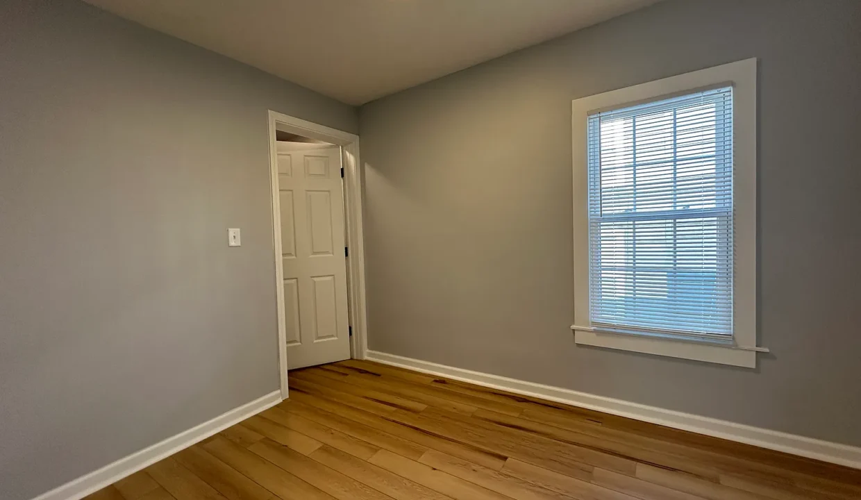 408 E Laurel St, APT 2 Room 2